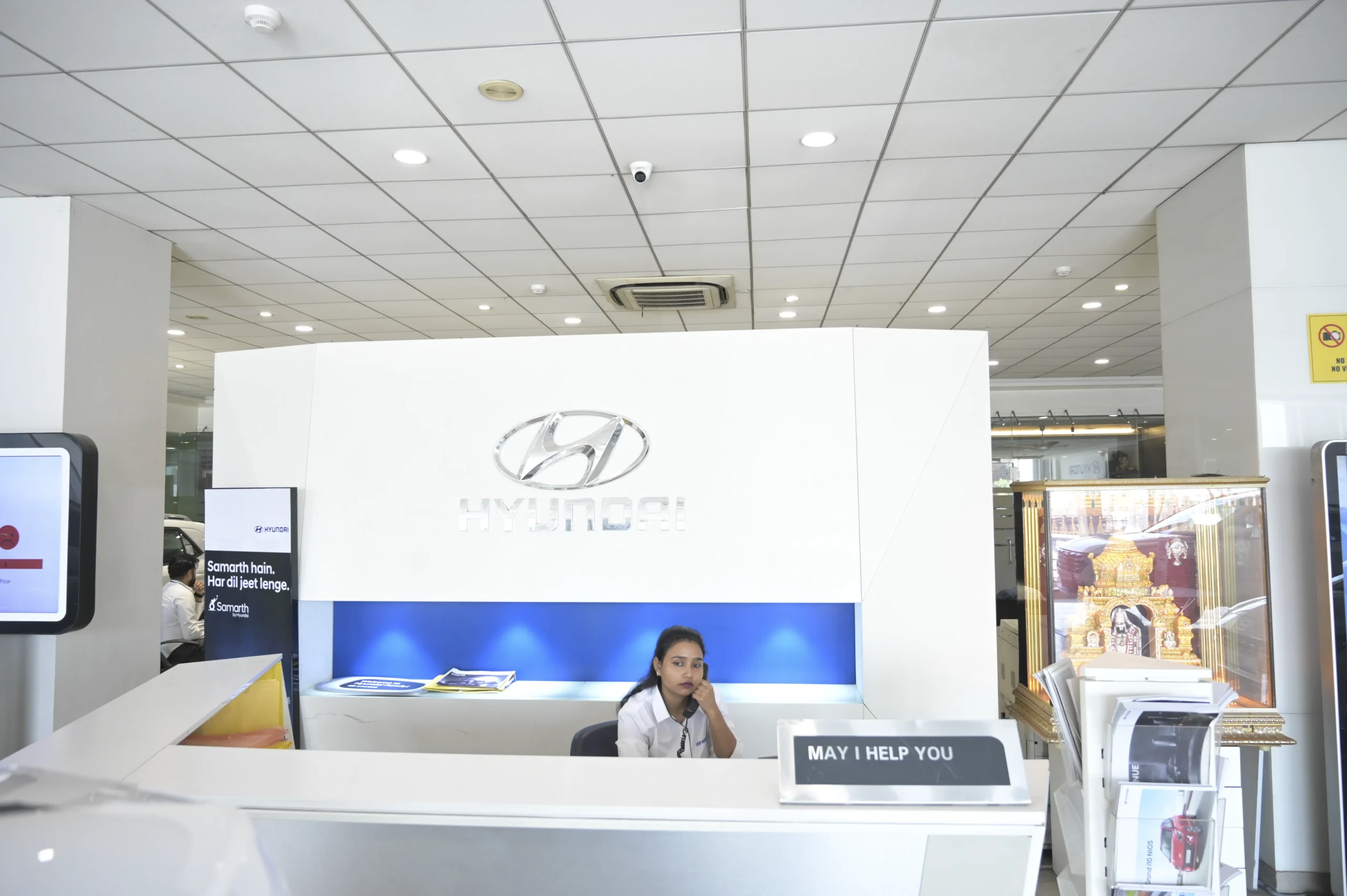 hyundai showroom 1