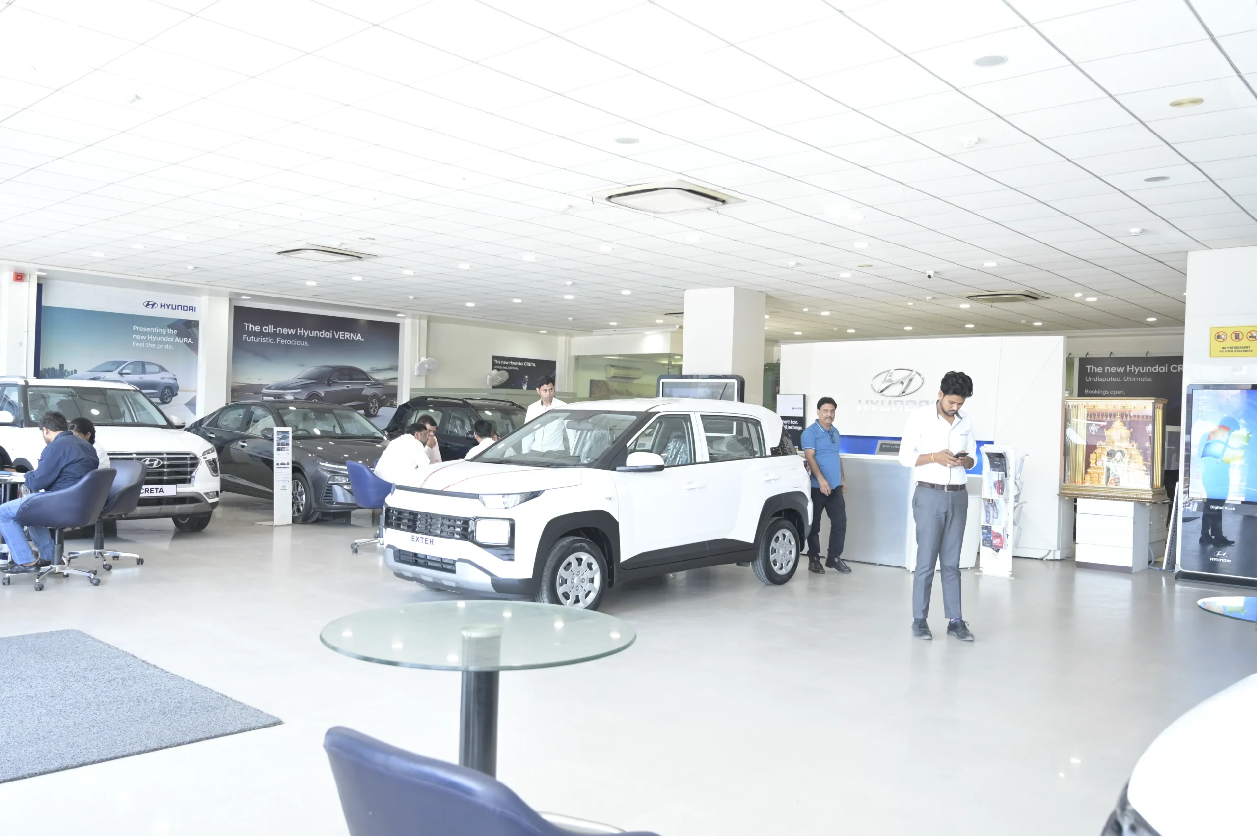 hyundai showroom 5